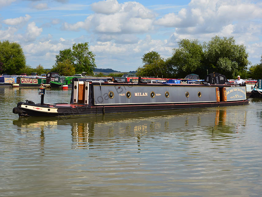 MILAN boat photo