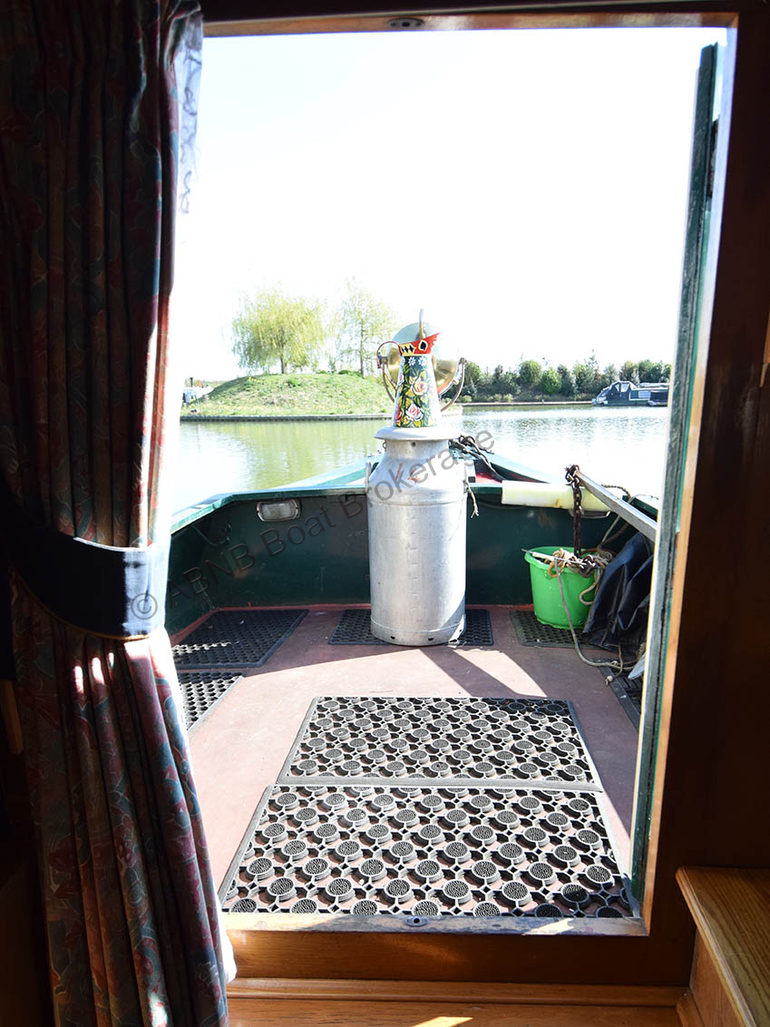 4119welldeckP.jpg