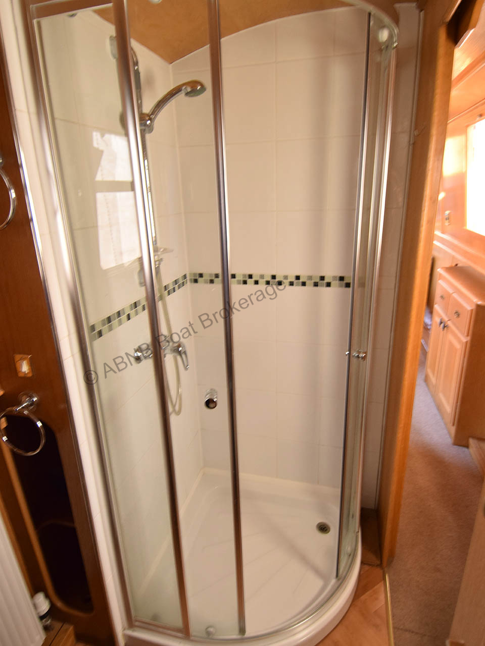 4121shP.jpg