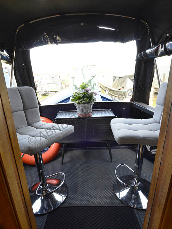 4129welldeck2P.jpg