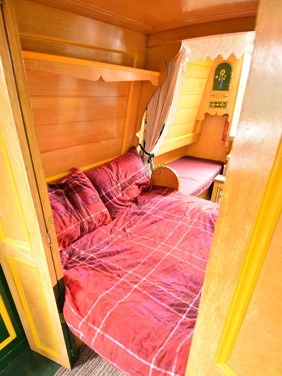 4131bmcbedLAP.jpg