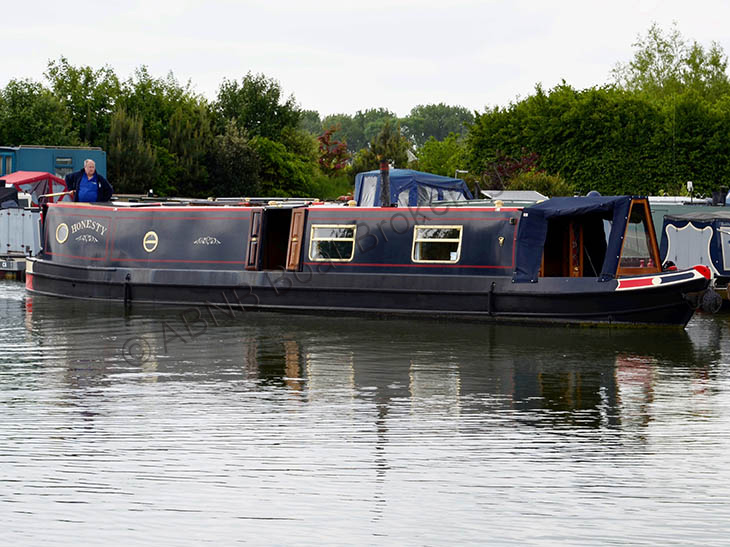 HONESTY boat photo