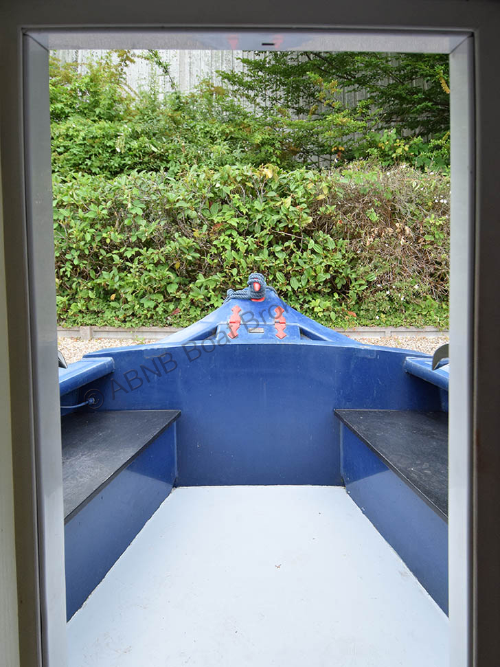 4138welldeckP.jpg