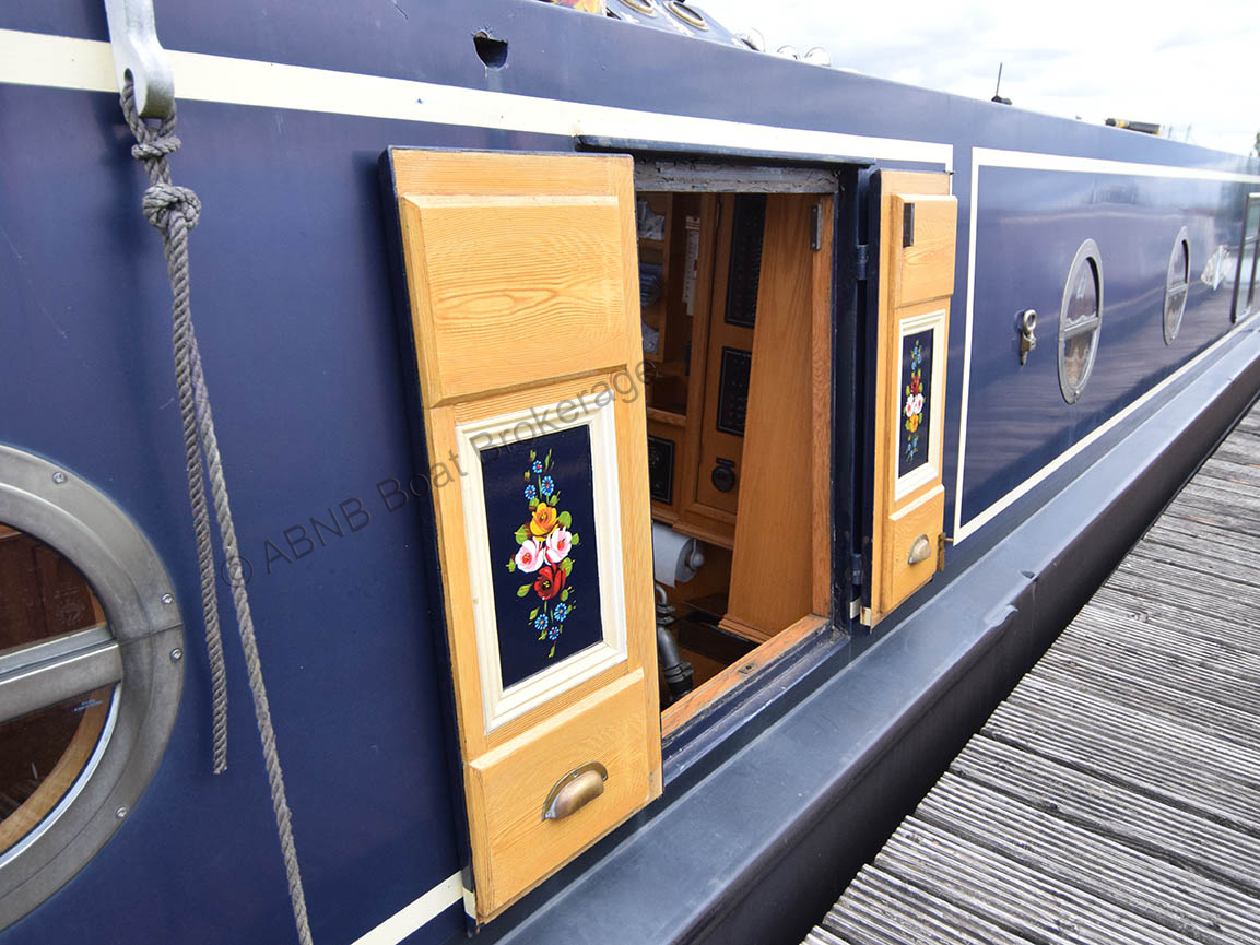 4142sidedoorsL.jpg