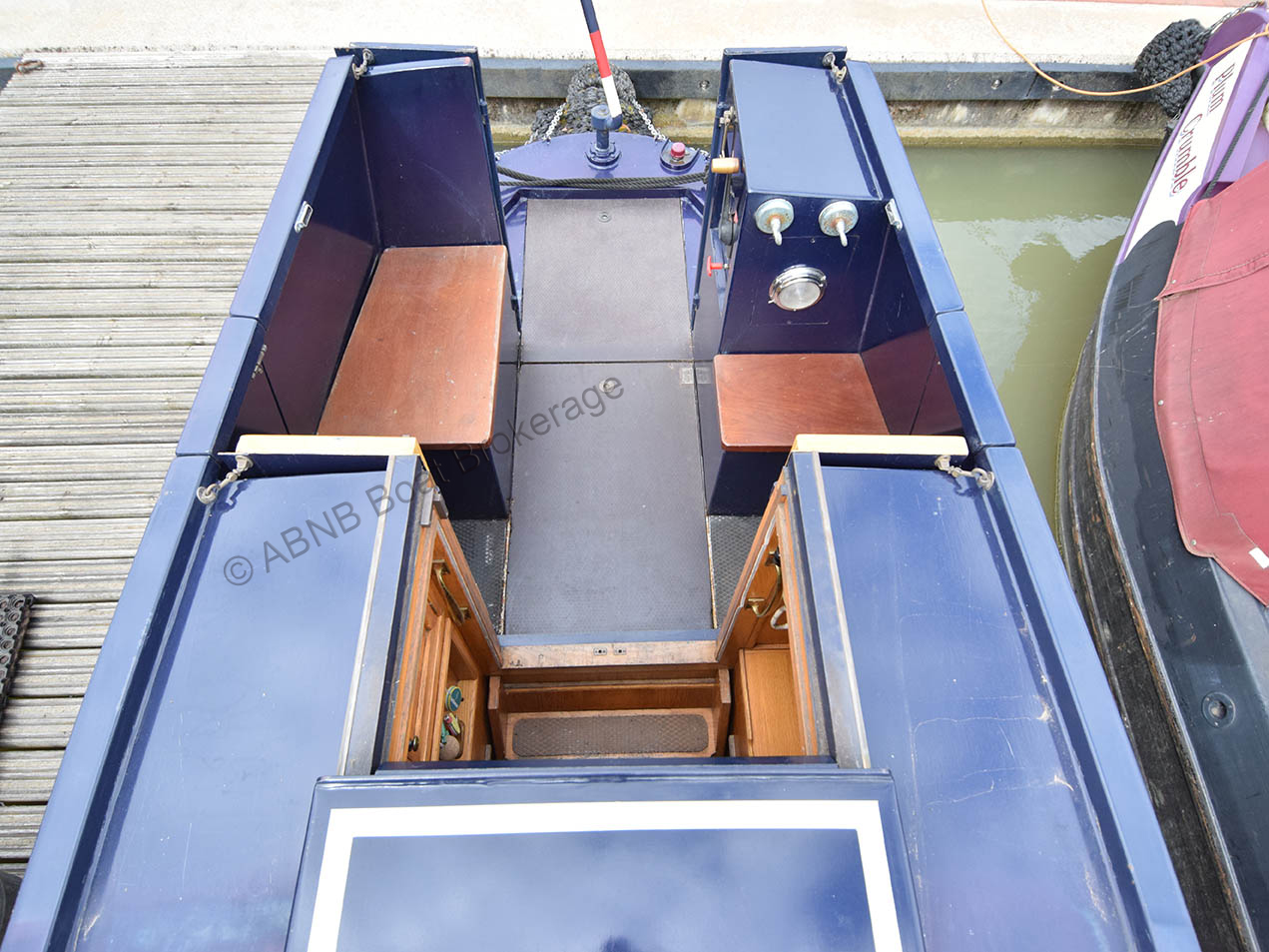4142semitraddeckL.jpg