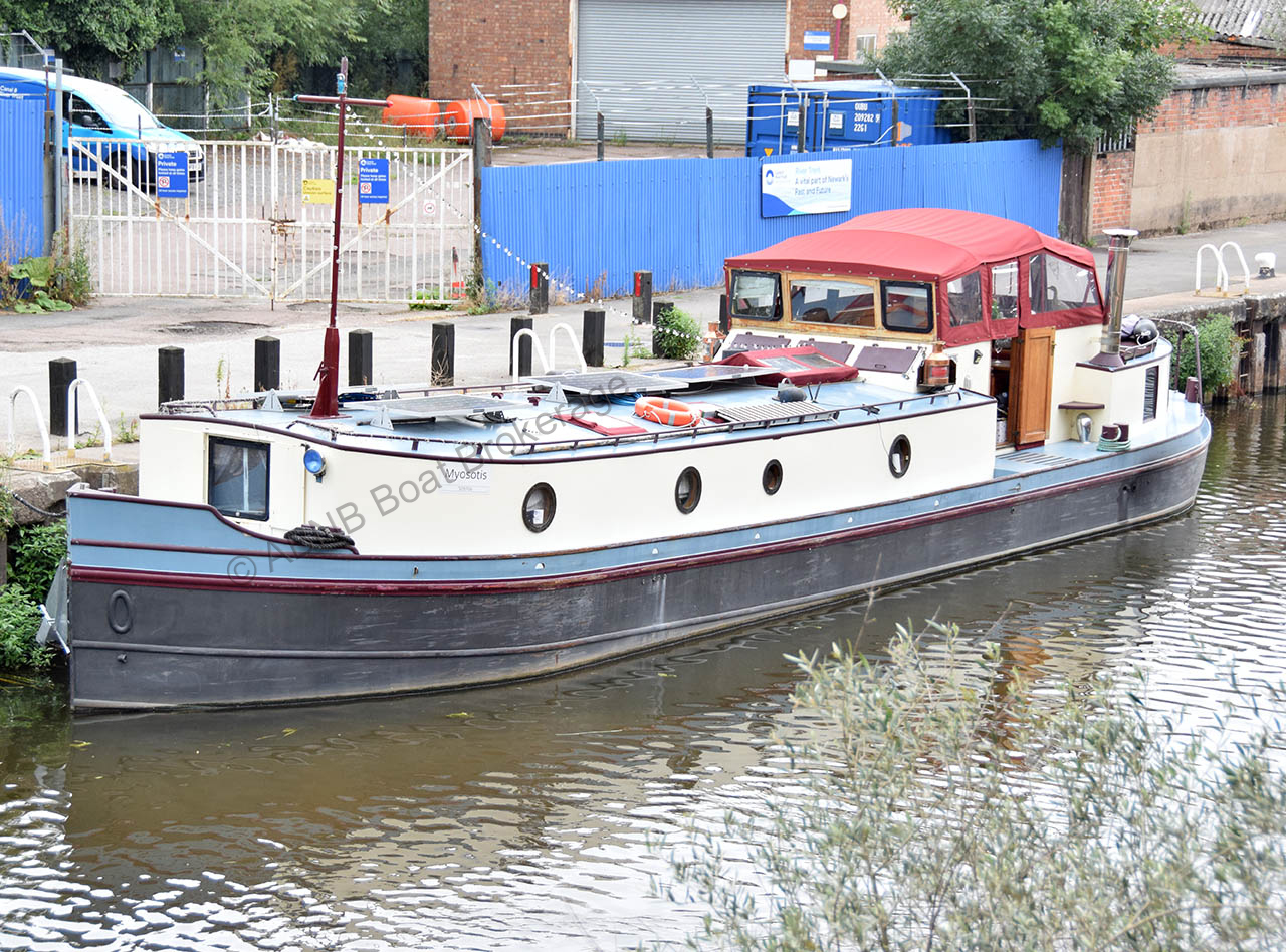 MYOSOTIS boat photo