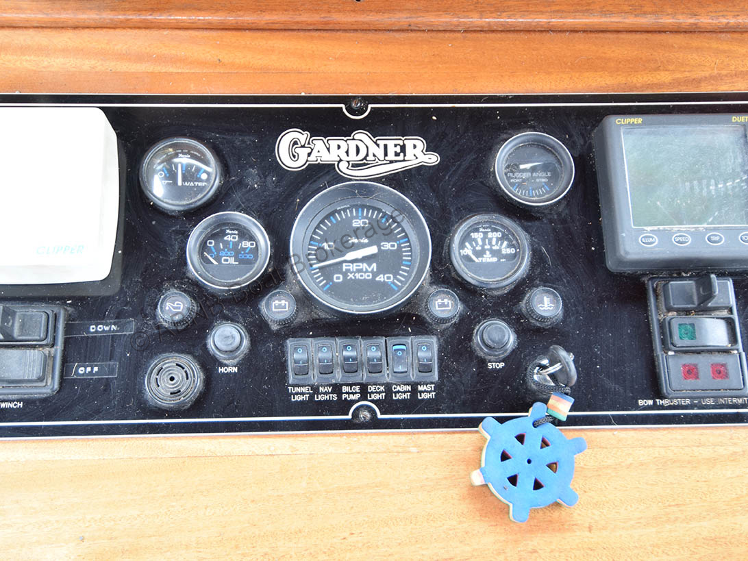 4154controlpanelL.jpg