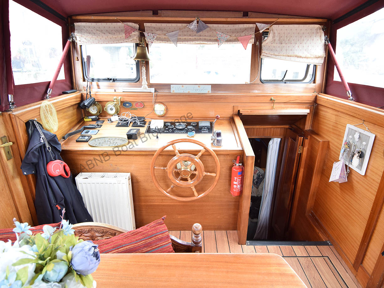 4154wheelhouse3LFL.jpg