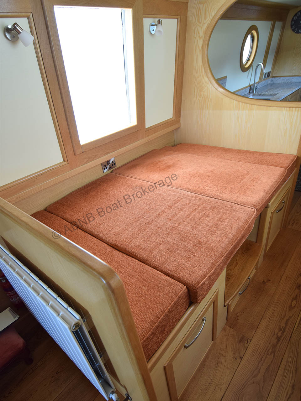 4158dbedLAP.jpg