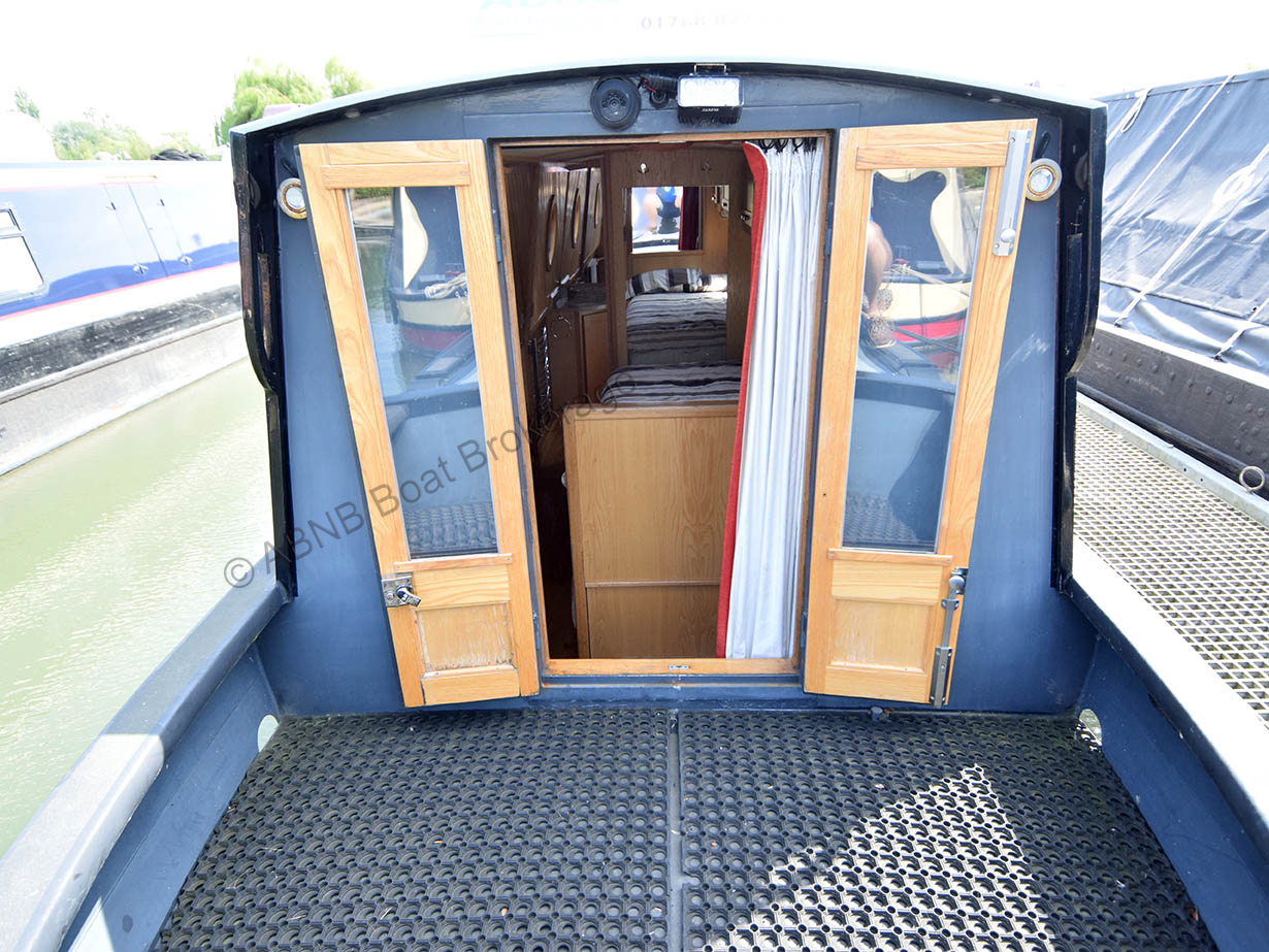 4158welldeckLFL.jpg