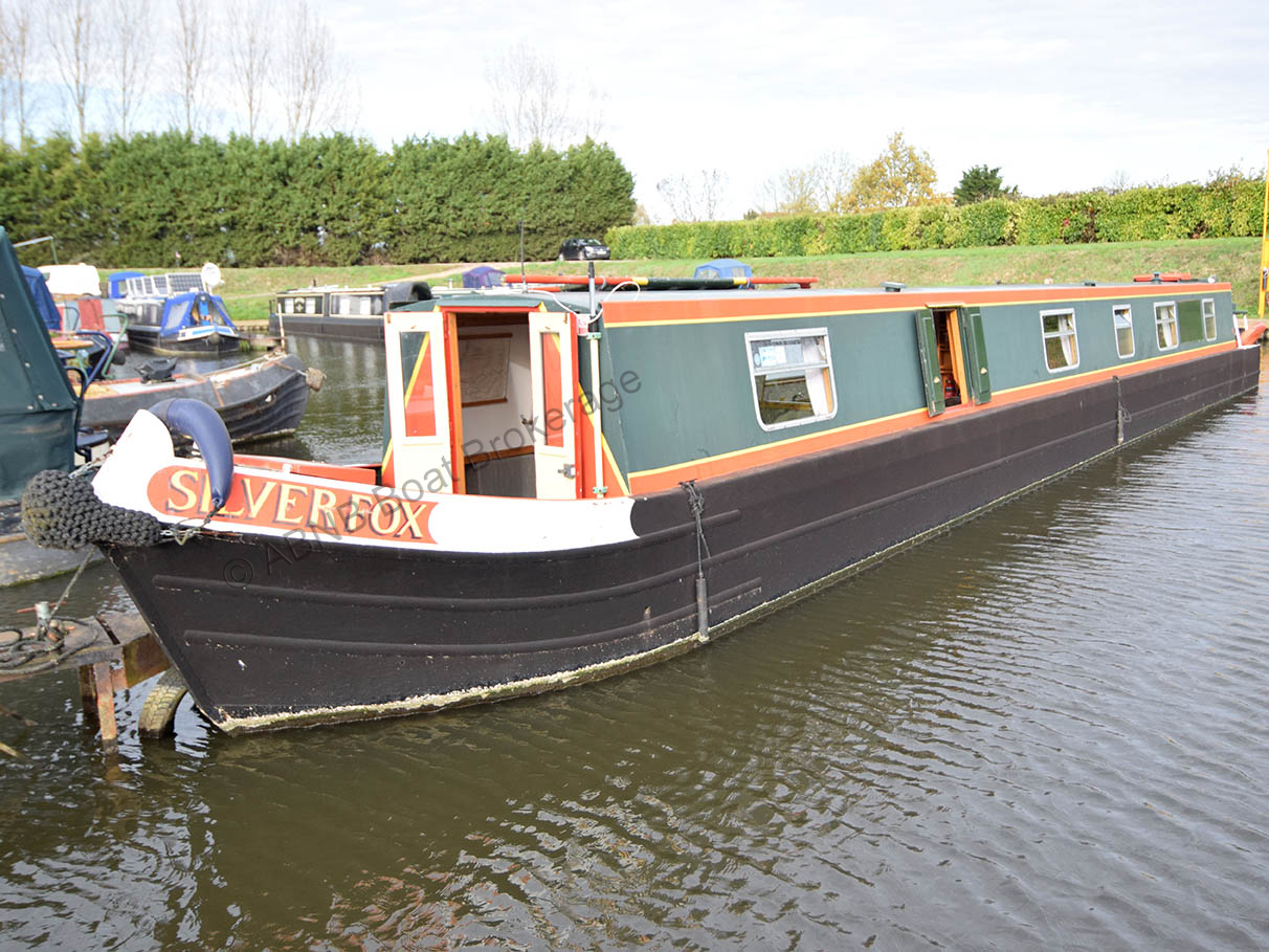 SILVER FOX boat photo