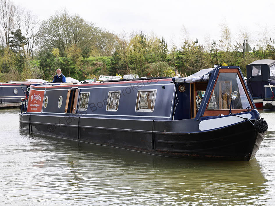 MR BAGGINS boat photo