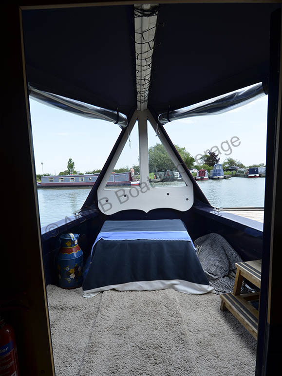 4212welldeckP.jpg