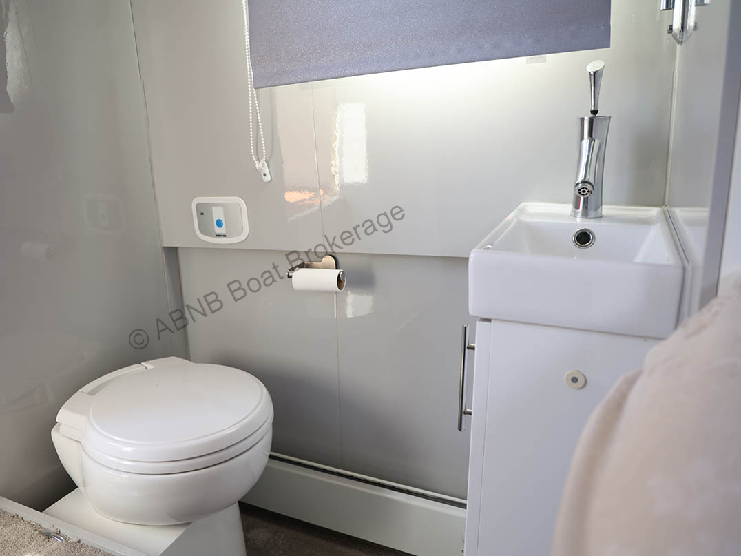 4222bedwcwbL.jpg