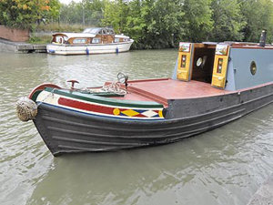 Tug Narrowboat Style