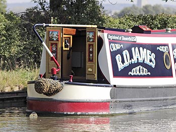 Modern Narrowboat 'Trad' Style